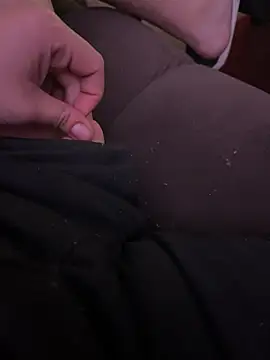 Snapshot of themasteer69 chatting on 12/09/24, 03:40 themasteer69 online show from 12/09/24, 03:40