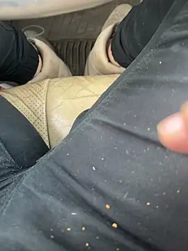 Snapshot of themasteer69 chatting on 01/17/25, 06:23 themasteer69 online show from 01/17/25, 06:23