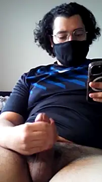 Snapshot of themasteer69 chatting on 01/28/25, 06:07 themasteer69 online show from 01/28/25, 06:07