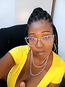 Snapshot of Daniela518 chatting on 12/18/24, 02:32 Daniela518 online show from 12/18/24, 02:32