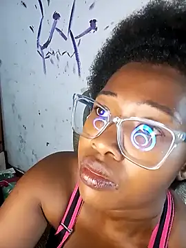 Snapshot of Daniela518 chatting on 02/07/25, 04:46 Daniela518 online show from 02/07/25, 04:46