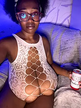 Snapshot of Daniela518 chatting on 11/16/25, 04:07 Daniela518 online show from 11/16/25, 04:07