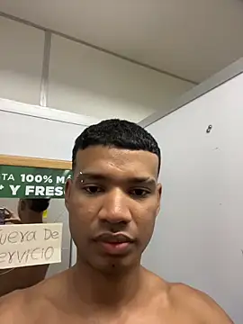 Snapshot of Camilo_Marin chatting on 07/16/26, 01:11 Camilo Marin online show from 07/16/26, 01:11
