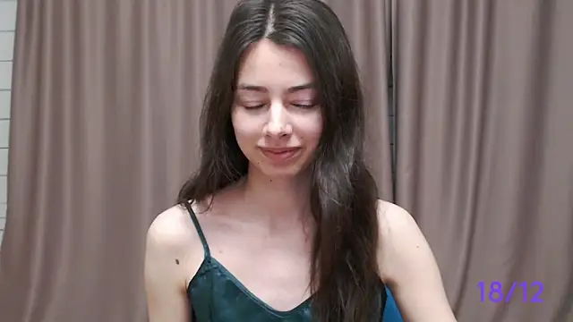 sweet sweet angel online show from 12/18/24, 01:56