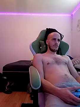 Snapshot of tryinitoutagain chatting on 01/21/25, 09:04 tryinitoutagain online show from 01/21/25, 09:04