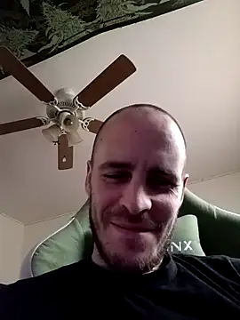 Snapshot of tryinitoutagain chatting on 01/29/25, 08:14 tryinitoutagain online show from 01/29/25, 08:14