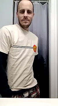 Snapshot of tryinitoutagain chatting on 03/04/25, 08:35 tryinitoutagain online show from 03/04/25, 08:35