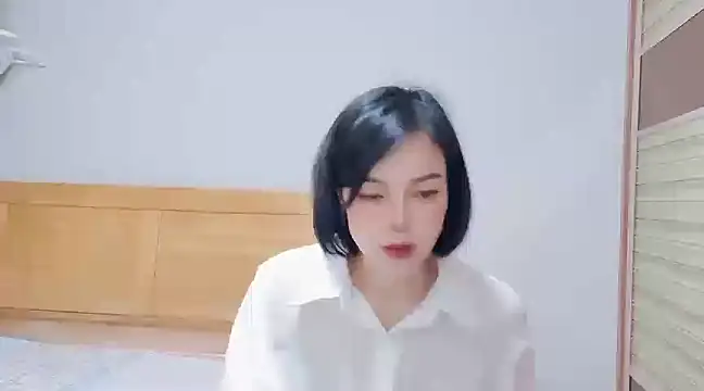 Snapshot of Linda-LL chatting on 01/21/25, 03:04 Linda-LL online show from 01/21/25, 03:04