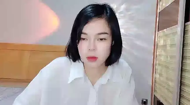 Snapshot of Linda-LL chatting on 01/27/25, 02:10 Linda-LL online show from 01/27/25, 02:10