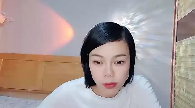 Snapshot of Linda-LL chatting on 01/28/25, 12:22 Linda-LL online show from 01/28/25, 12:22