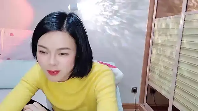 Snapshot of Linda-LL chatting on 03/17/25, 11:53 Linda-LL online show from 03/17/25, 11:53