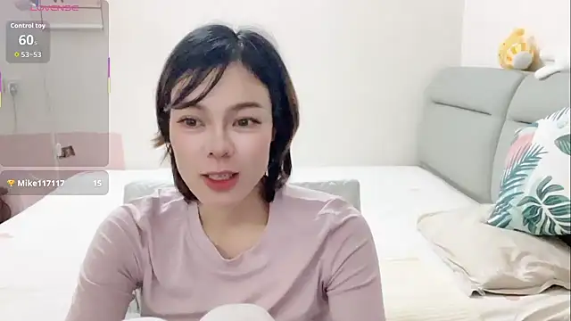 Snapshot of Linda-LL chatting on 04/21/26, 10:54 Linda-LL online show from 04/21/26, 10:54