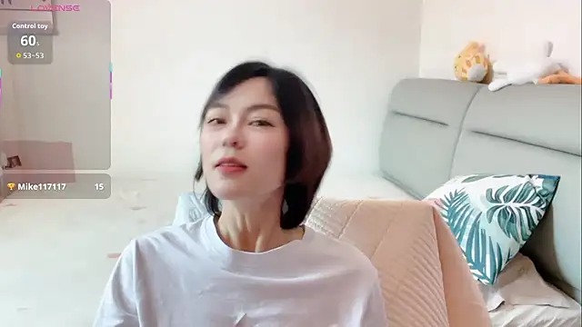 Snapshot of Linda-LL chatting on 04/22/26, 06:49 Linda-LL online show from 04/22/26, 06:49