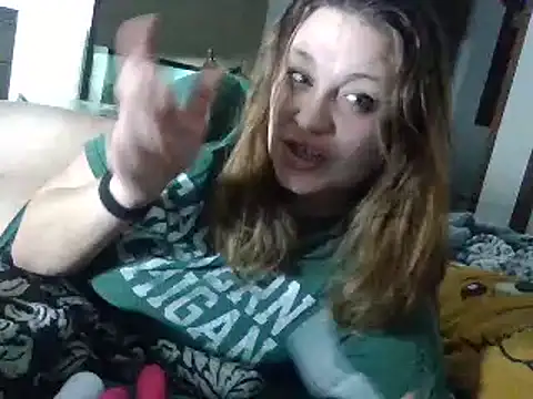 Snapshot of IvanaPlenty chatting on 12/15/24, 05:31 IvanaPlenty online show from 12/15/24, 05:31