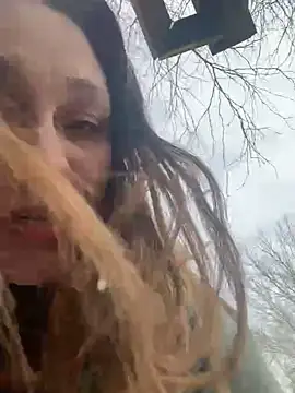 Snapshot of IvanaPlenty chatting on 12/22/24, 04:48 IvanaPlenty online show from 12/22/24, 04:48