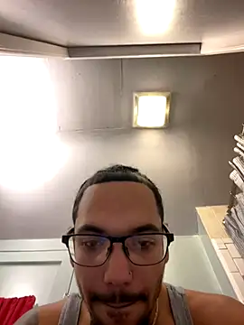 Snapshot of da1jaxx chatting on 12/04/24, 11:57 da1jaxx online show from 12/04/24, 11:57