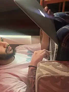 Snapshot of da1jaxx chatting on 02/11/25, 05:07 da1jaxx online show from 02/11/25, 05:07