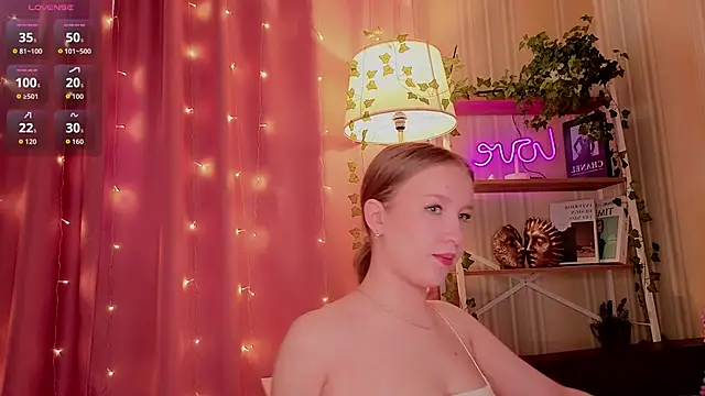 ms evasweet online show from 10/12/25, 11:42