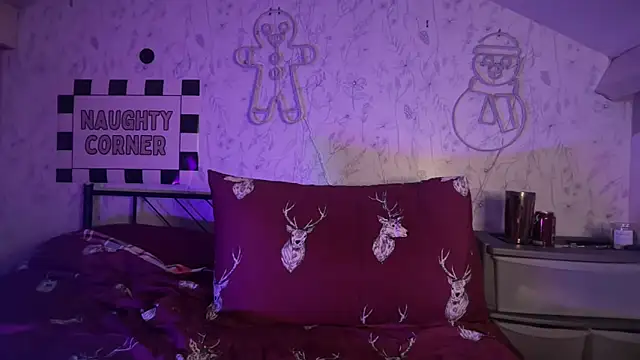 Snapshot of Curvy_Rosie99 chatting on 03/14/26, 06:13 Curvy Rosie99 online show from 03/14/26, 06:13