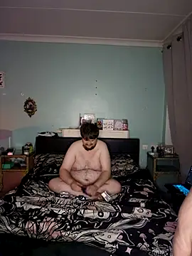 kira 132 online show from 10/12/25, 12:20