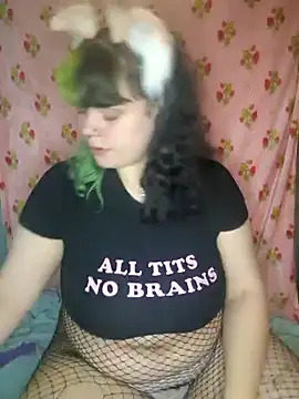 kira 132 online show from 11/05/25, 01:49