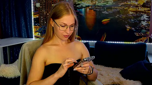 Snapshot of pusyavykusya chatting on 07/10/26, 11:35 pusyavykusya online show from 07/10/26, 11:35
