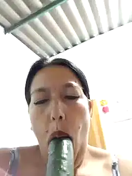 Snapshot of Natasha_olg chatting on 12/30/24, 09:19 Natasha olg online show from 12/30/24, 09:19