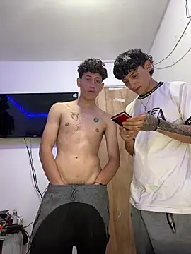 LatinBoysxxx online show from 01/28/25, 04:19