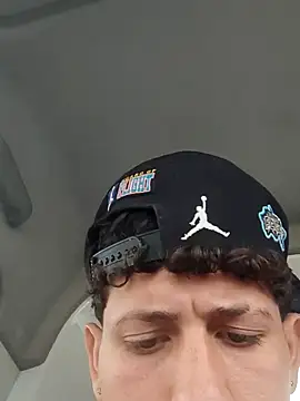 LatinBoysxxx online show from 11/06/25, 01:56