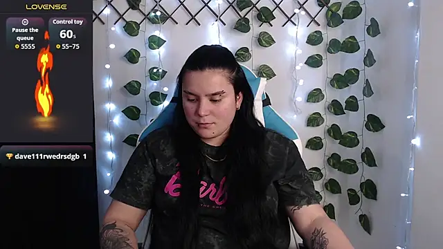 Snapshot of Nika_1_ chatting on 03/26/26, 01:44 Nika 1 online show from 03/26/26, 01:44