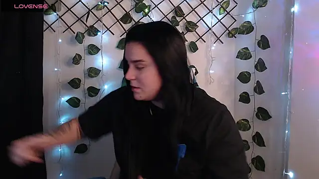 Snapshot of Nika_1_ chatting on 04/11/26, 12:04 Nika 1 online show from 04/11/26, 12:04