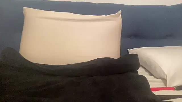 Snapshot of Chrisrod111 chatting on 03/18/26, 12:25 Chrisrod111 online show from 03/18/26, 12:25