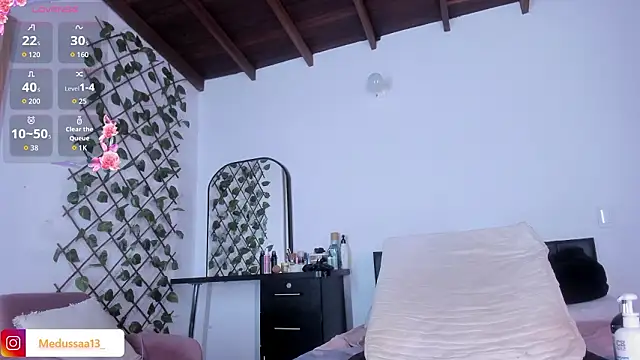 medussa13  online show from 03/21/26, 12:10