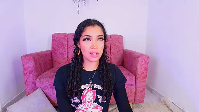 Snapshot of Sara_Jhonson chatting on 09/13/25, 11:59 Sara Jhonson online show from 09/13/25, 11:59