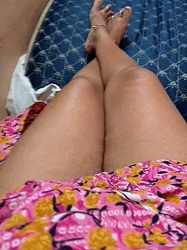 Snapshot of sneha_telugu_girl chatting on 12/28/24, 03:58 sneha telugu girl online show from 12/28/24, 03:58