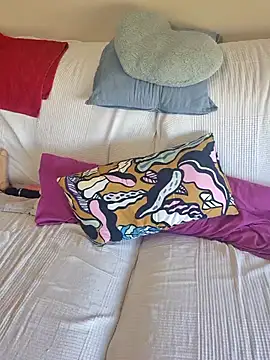 JennyCoquine online show from 10/30/25, 10:49