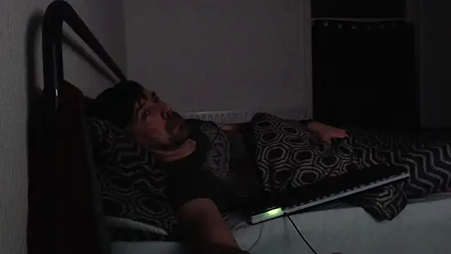 willybewild online show from 11/08/25, 02:01