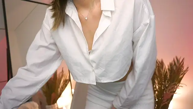 Peopleneedlove144 online show from 02/14/25, 06:19