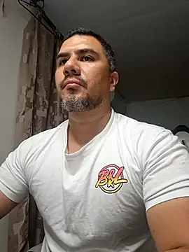 Snapshot of pob_cam chatting on 09/18/25, 03:36 pob cam online show from 09/18/25, 03:36