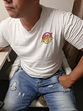 Snapshot of pob_cam chatting on 01/10/26, 03:52 pob cam online show from 01/10/26, 03:52