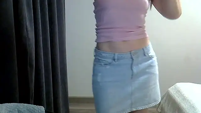 Snapshot of jainesummer chatting on 12/03/24, 09:55 jainesummer online show from 12/03/24, 09:55