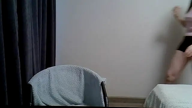 Snapshot of jainesummer chatting on 12/10/24, 09:44 jainesummer online show from 12/10/24, 09:44