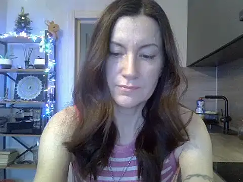 Snapshot of jainesummer chatting on 12/26/24, 10:26 jainesummer online show from 12/26/24, 10:26