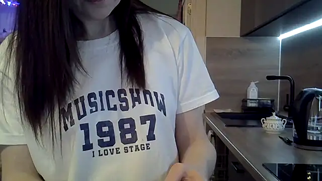 Snapshot of jainesummer chatting on 01/29/25, 07:25 jainesummer online show from 01/29/25, 07:25