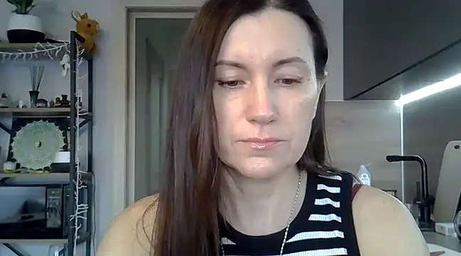 Snapshot of jainesummer chatting on 02/05/25, 07:18 jainesummer online show from 02/05/25, 07:18