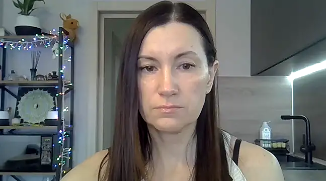 Snapshot of jainesummer chatting on 02/06/25, 07:35 jainesummer online show from 02/06/25, 07:35