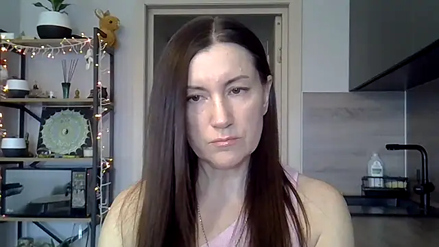 Snapshot of jainesummer chatting on 02/12/25, 08:06 jainesummer online show from 02/12/25, 08:06