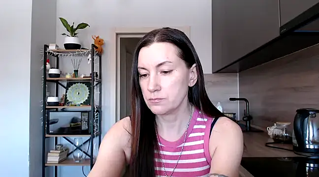 Snapshot of jainesummer chatting on 02/19/25, 10:45 jainesummer online show from 02/19/25, 10:45