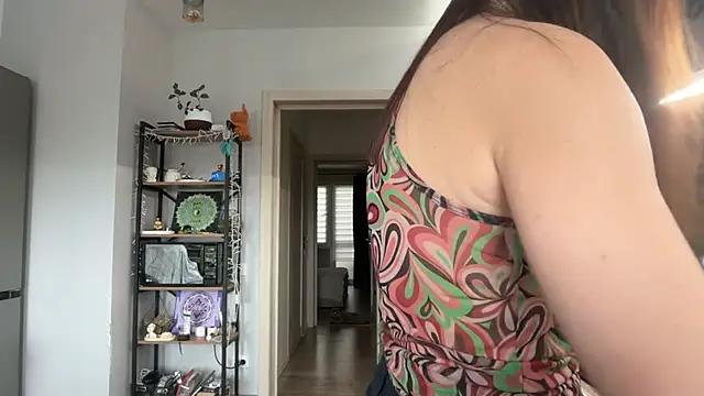 Snapshot of jainesummer chatting on 10/14/25, 08:48 jainesummer online show from 10/14/25, 08:48