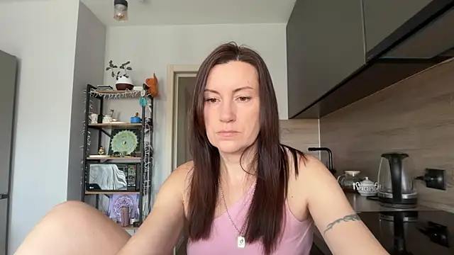 Snapshot of jainesummer chatting on 10/21/25, 09:21 jainesummer online show from 10/21/25, 09:21